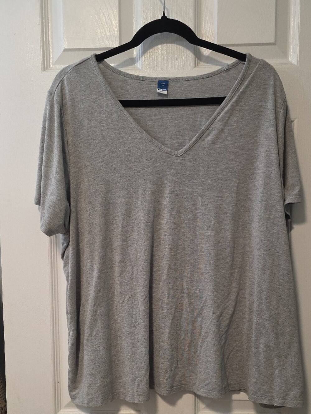 Old Navy Gray Luxe V-Neck Tee